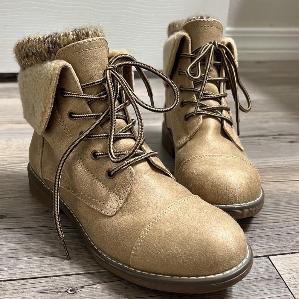 Cliffs Booties 🥾 Size 8 - Picture 2 of 6